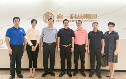 深圳市原市委常委、深圳警备区政委、党委书记等领导莅临NG南宫体育调研，共话未来创新发展之路！